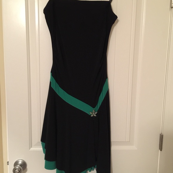 Stretchy sexy strapless dress with jewel accent