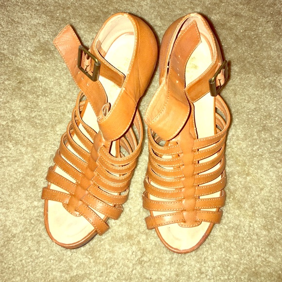 Mixx light brown heels size 6 - Picture 1 of 3
