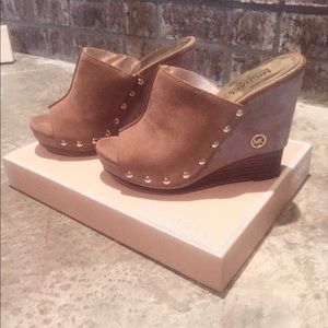 MICHAEL KORS Belinda Wedges