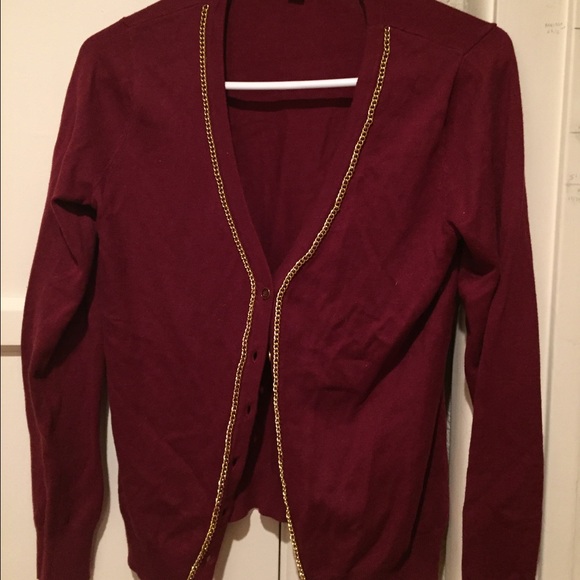 Maroon Cardigan Gold Chain