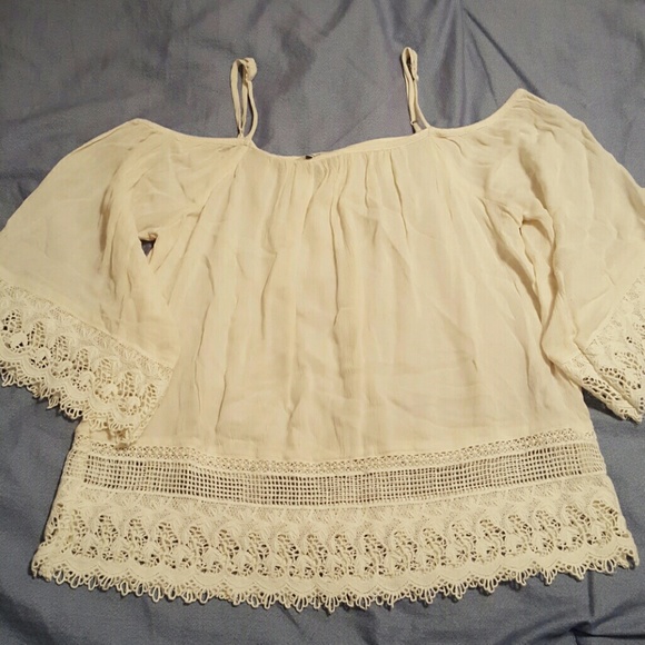 AEO cream open shoulder top
