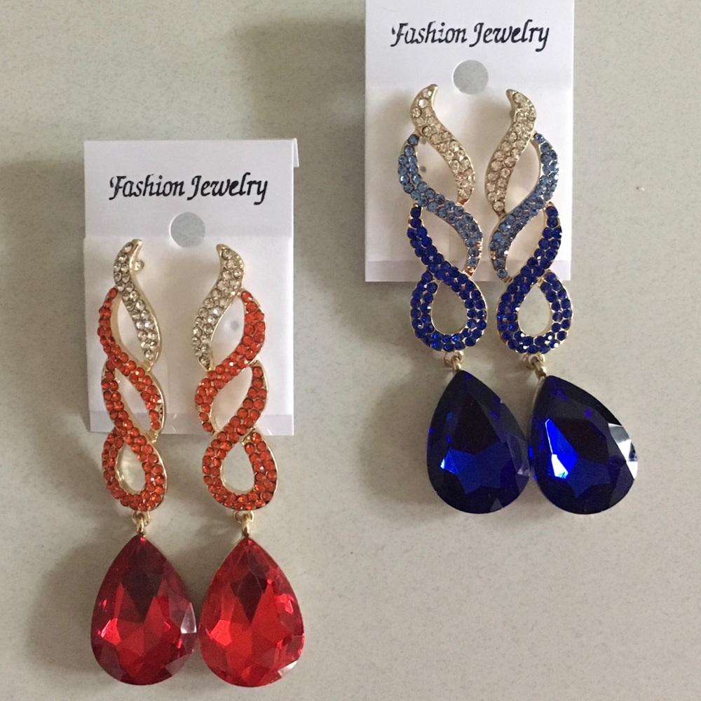 Dangling, Sparkling Earrings