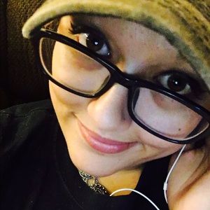 Meet your Posher, Brandi