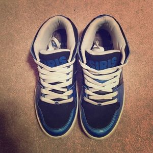 Men's Osiris low top skate shoes Men's Osiris low top skate shoes