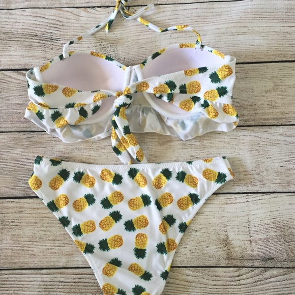 Pineapple print bikini - Picture 2 of 2