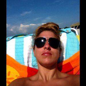 Meet your Posher, Alisha