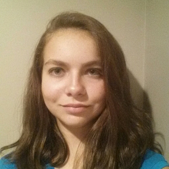 Meet your Posher, Dacey - Picture 1 of 1