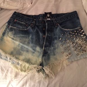 LF W30L34 shorts