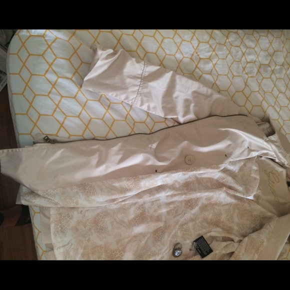 Guess coat - Picture 3 of 4