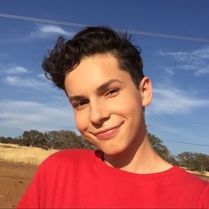 Meet your Posher, Sam