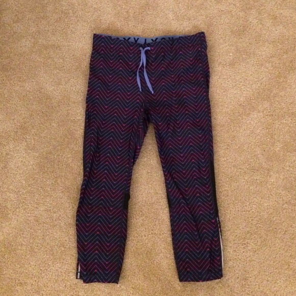 Roxy Capri Workout Leggings