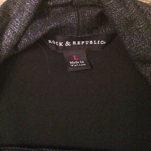NWOT Rock & Republic top. Size large. - Picture 2 of 3
