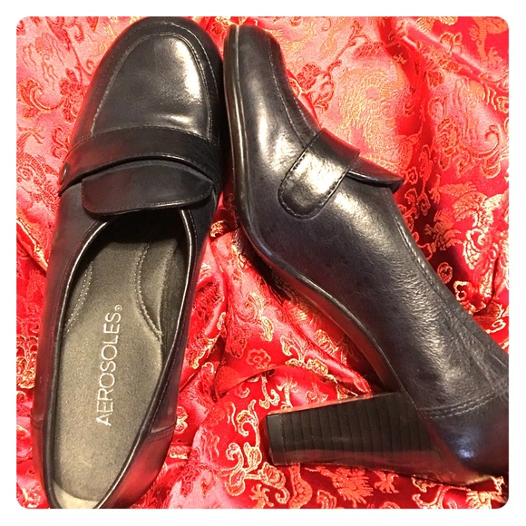 Navy heels, dress shoes