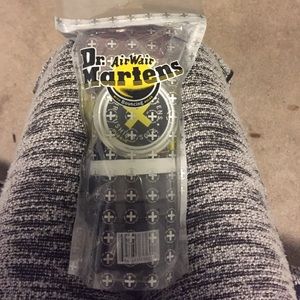 Dr.Martens shoe care kit