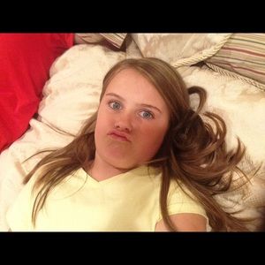 Meet your Posher, Selah