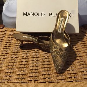 Manolo blahnik slip on shoe