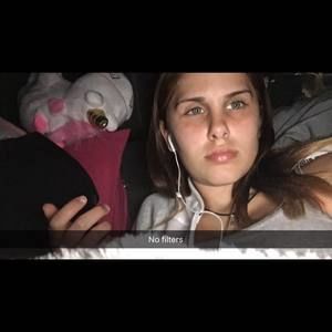 Meet your Posher, Alexia