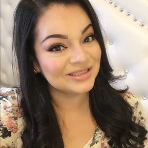 Meet your Posher, Xochitl