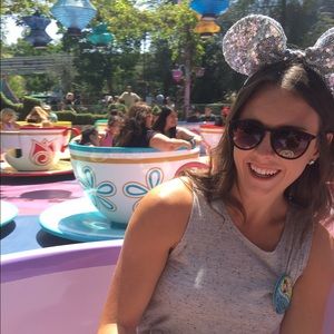 Meet your Posher, Lindsey