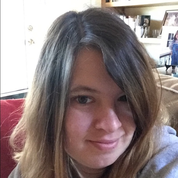 Meet your Posher, Erin - Picture 1 of 1