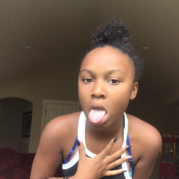 Meet your Posher, Alayshia