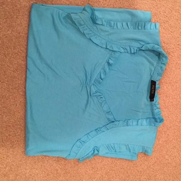 Top - Picture 2 of 2