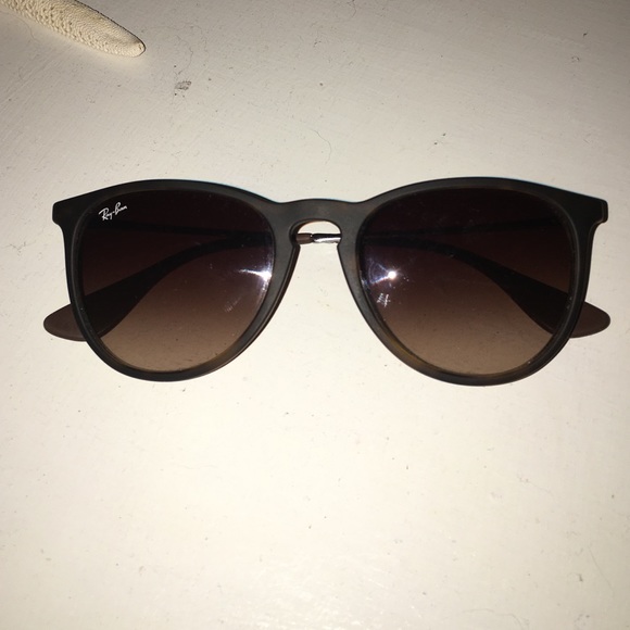 Erica Ray bans
