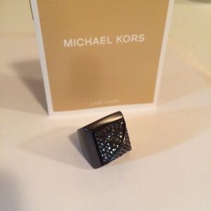 MICHAEL KORS Hematite Pyramid Ring💥1 DAY SALE💥