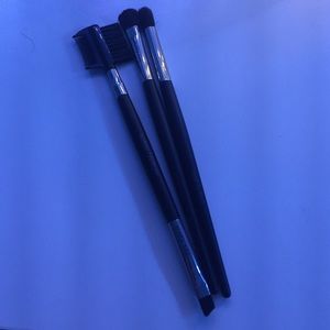 3-piece eyeshadow brush set
