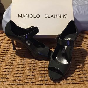 Open toe olive 3 inch heel