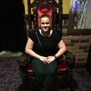 Meet your Posher, Emily