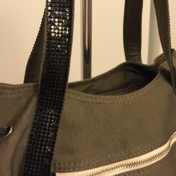Authentic Agnis B shoulder Bag - Picture 4 of 4