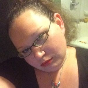 Meet your Posher, Stacy