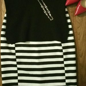 Ann Taylor Black &White striped skirt