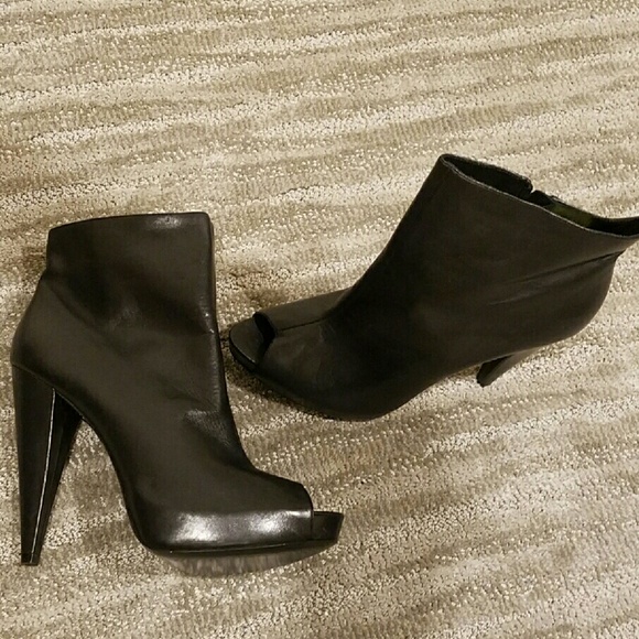 Report Signature Black High Heel Booties
