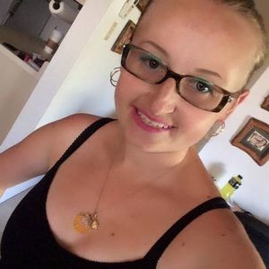 Meet your Posher, Kimmi