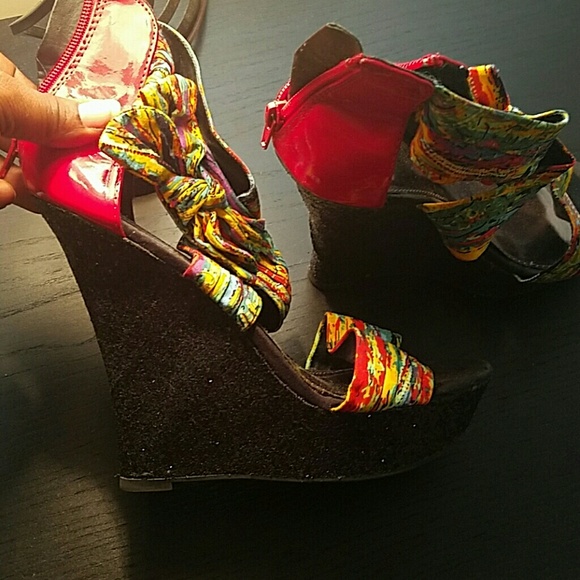 Parade platform sandals