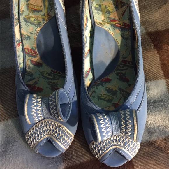 Miss L Fire cute light blue heels.  Very comfy!