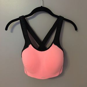 34D - Victoria Secret Sports Bra