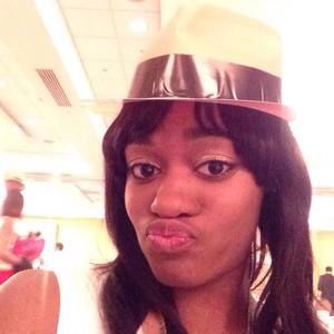 Meet your Posher, Desiree