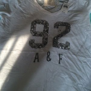 NWT Abercrombie & Fitch t-shirt