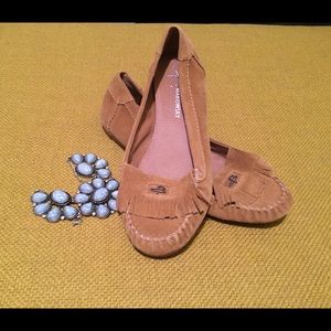 B. Makowsky Ballet Flats