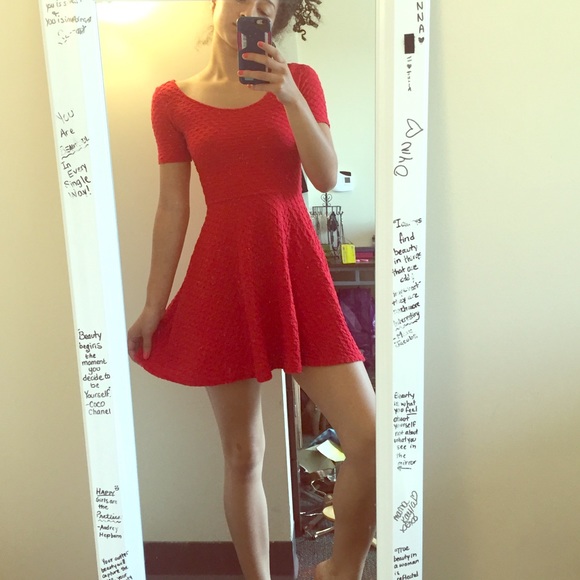 Divided Dresses & Skirts - EXTRA SMALL DIVIDED TEXTURED RED DRESS
