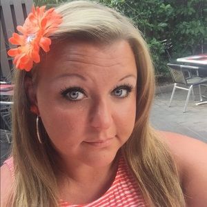 Meet your Posher, Lacey
