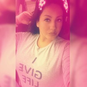 Meet your Posher, Claudia