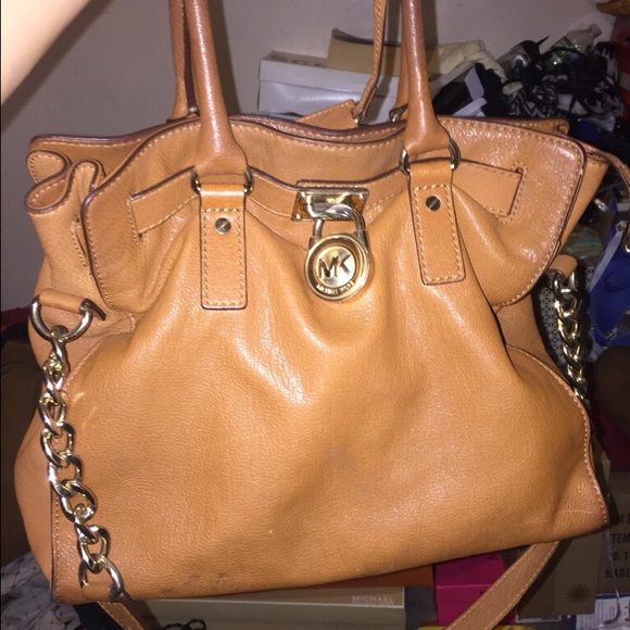 Michael Kors Handbags - Michael Kors pocketbook