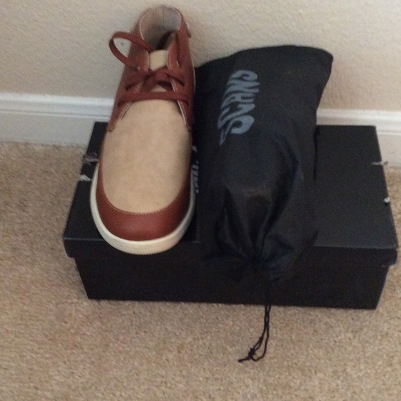 Dope mid tops!