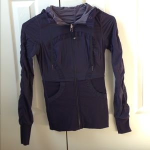 Lululemon sweatshirt