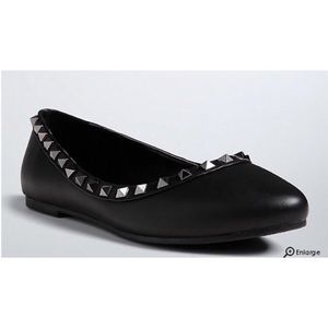 Torrid spiked flats