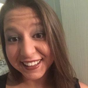 Meet your Posher, Marissa